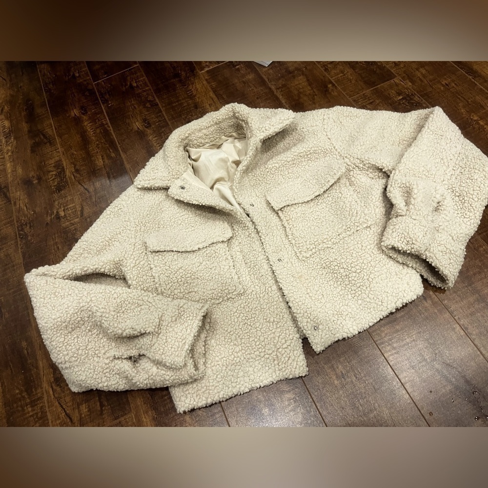 Teddy jacket ⭐️ - Picture 3 of 4